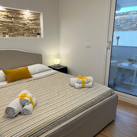 Home Holiday Kalanto كاستيلاّماري ديل غو المظهر الخارجي الصورة